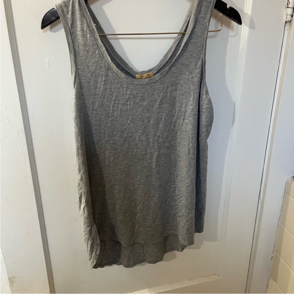 Piko 1988 Gray Sleeveless Swing Tank Top Size Medium | Soft Flowy Basic